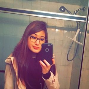 Meet your Posher, Ivette